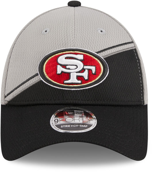 New Era Women's San Francisco 49ers 2023 Sideline White Knit Beanie