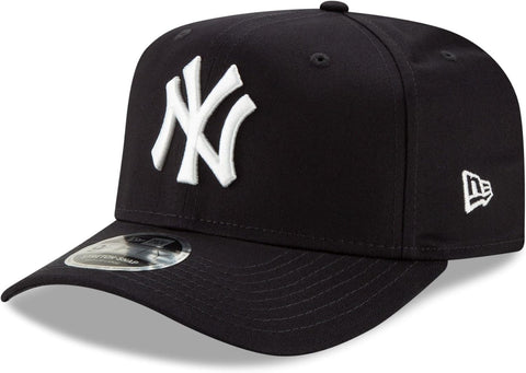 Gorra snapback elástica negra 950 de New Era de los Yankees de Nueva York